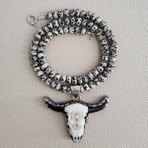 DALMATIAN JASPER NECKLACE W/ SKULL SKULL PENDANT--20"